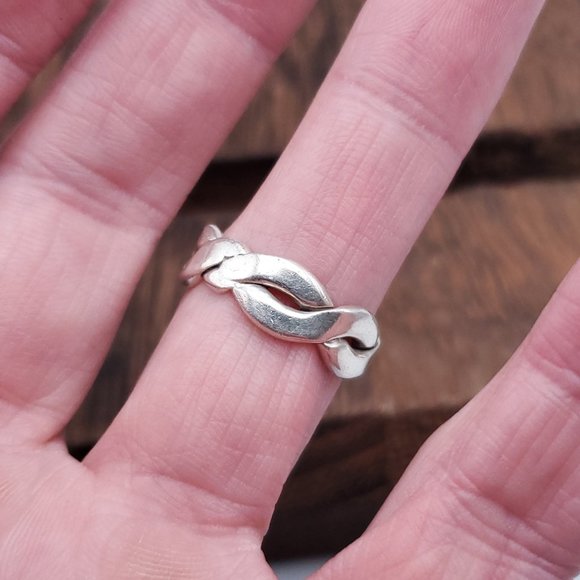 Size 6.25 925 Sterling Silver Cool Thick Solid Woven Ring - Picture 3 of 7